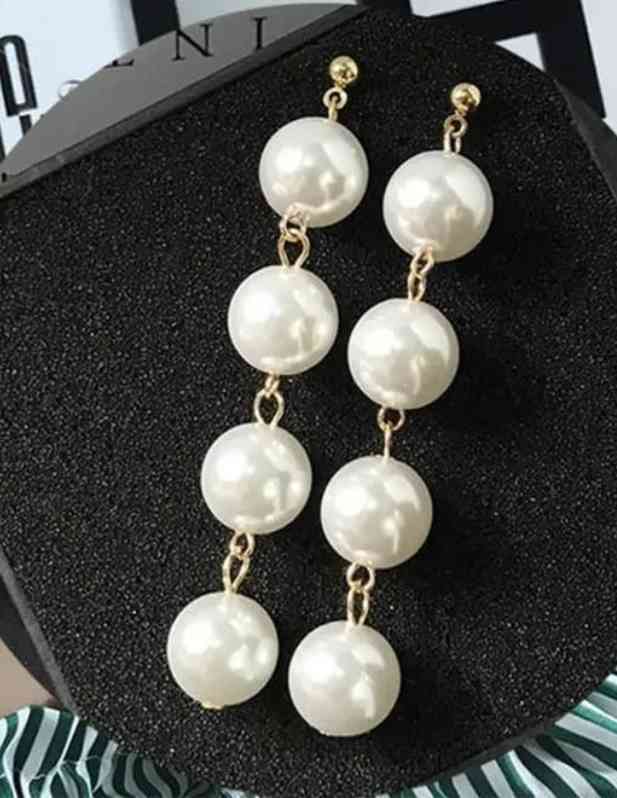 Charming Long Pearl Drop Earrings