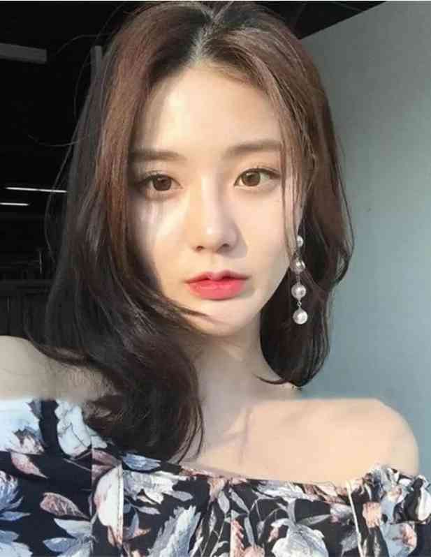 Charming Long Pearl Drop Earrings