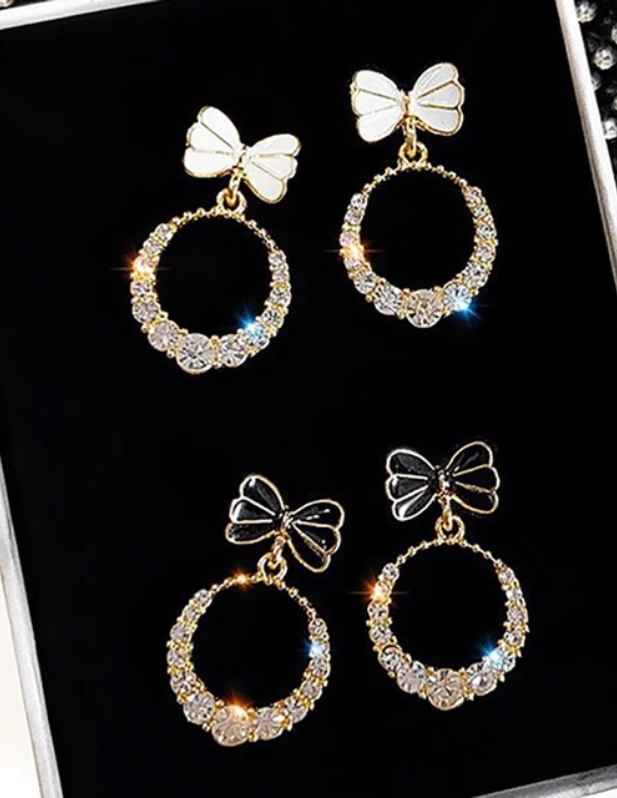Bow Hollow Circle Earrings white and black
