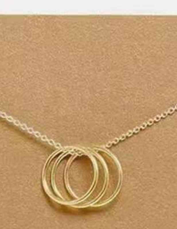 Three Circle Pendant Necklace