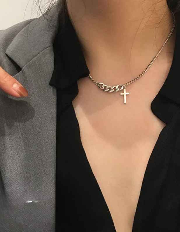 Silver Chain With Cross Pendant
