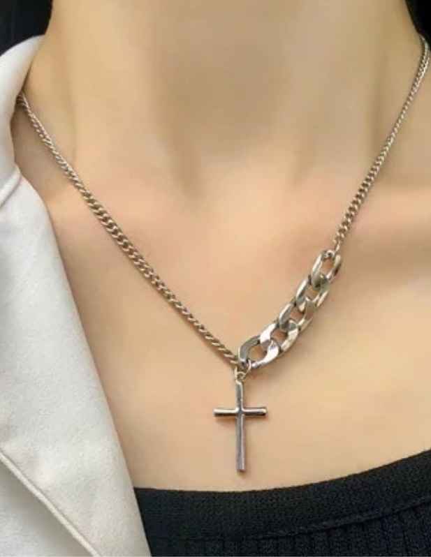 Silver Chain With Cross Pendant