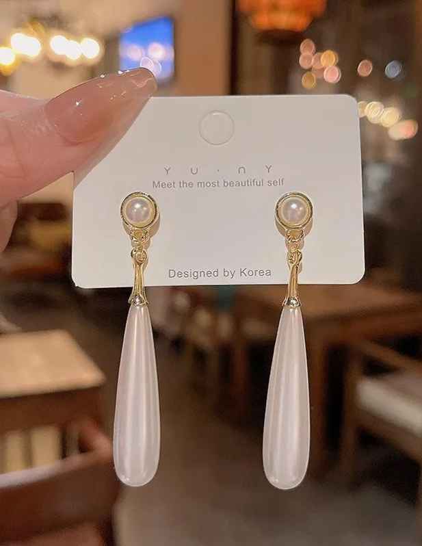letest Stylish Long Earrings For Girls