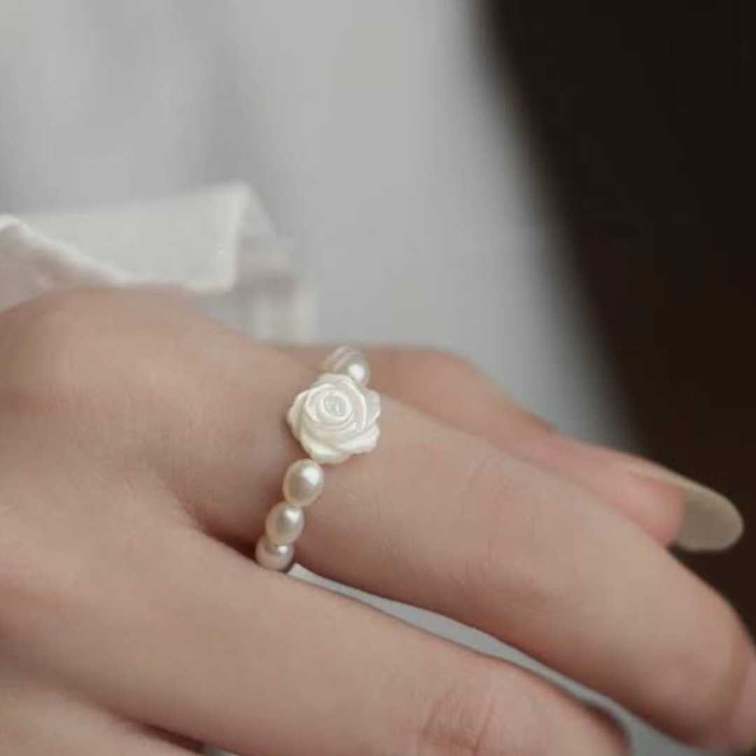 Stylish Simple Rose Ring