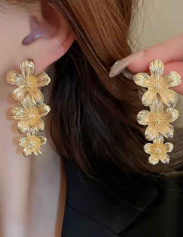 new Western Long Earrings For Girls