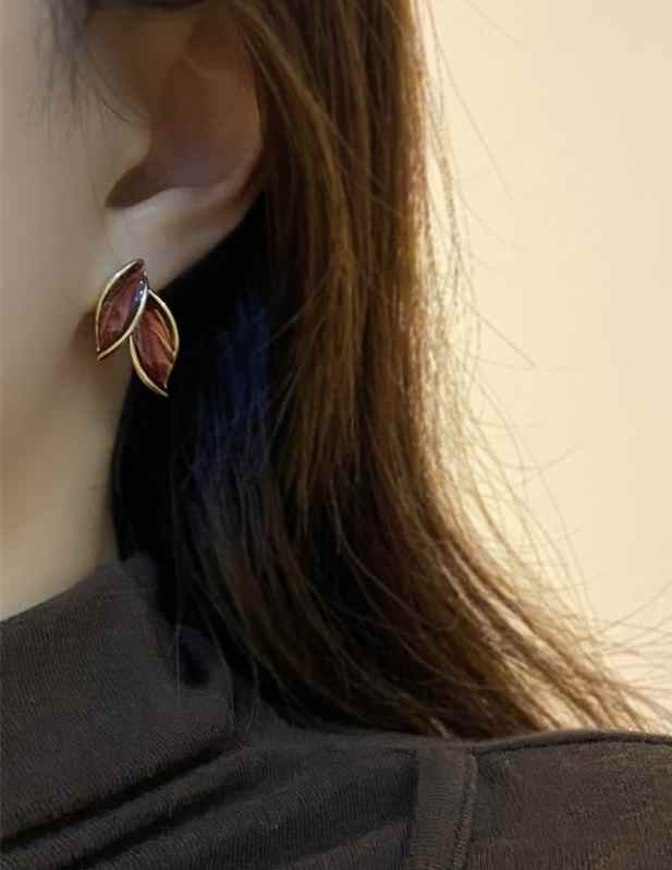 leaf shapes earring