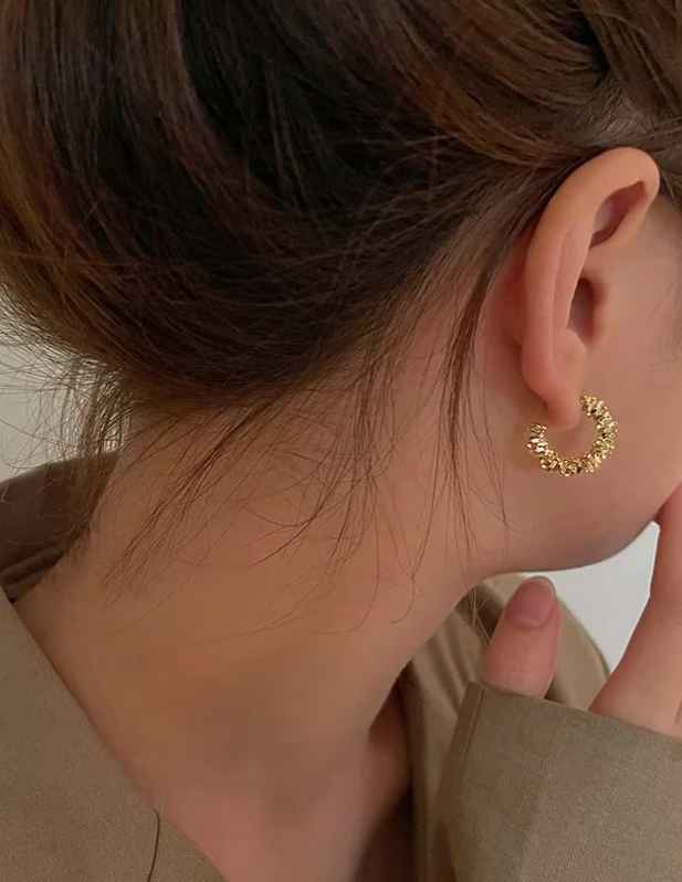 simple round earrings