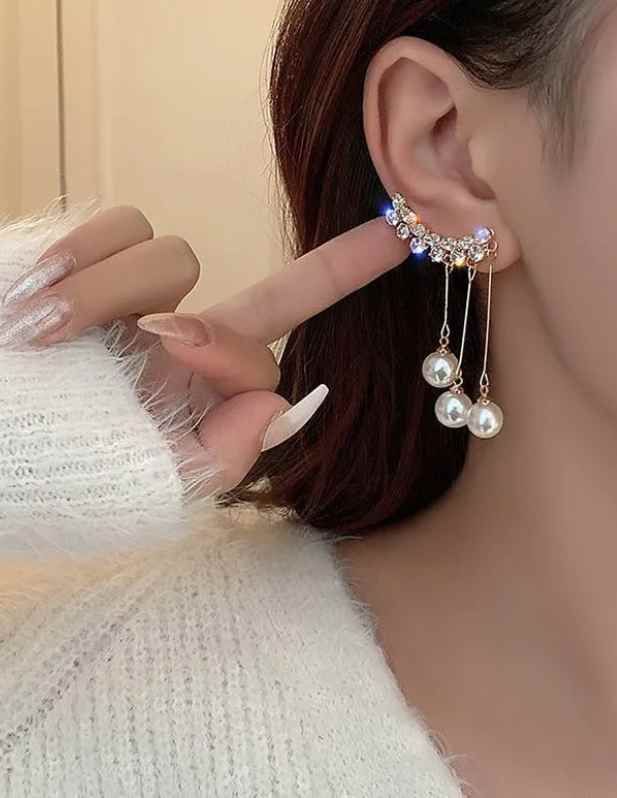 Combo of Moonshine Earcuff And Stones Square Earrings