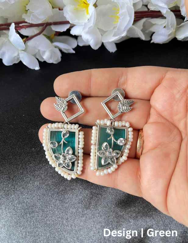 Flower Stone Earrings maroon