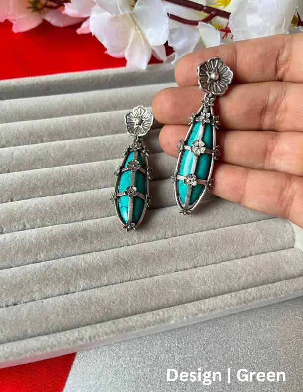 Small Fish Earrings maroon