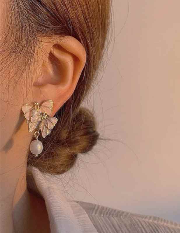 shop Gradient Butterfly Pearl Earrings at wooshanta
